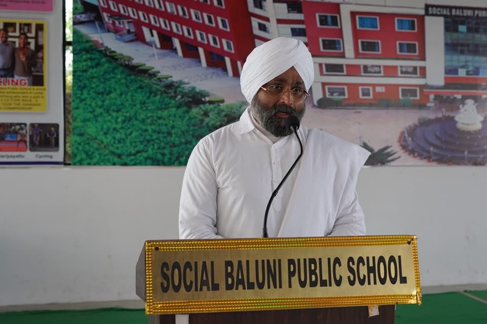 छात्रों को परीक्षा को डर नहीं बल्कि अवसर के रूप में देखने की दी सलाह