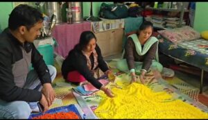 महिलाओं द्वारा तैयार हर्बल रंग। RUDRAPRAYAG UTTRAKAHND